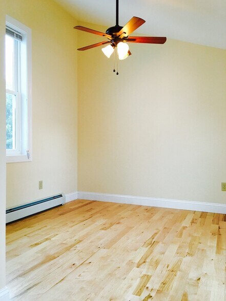 Building Photo - 158 North St