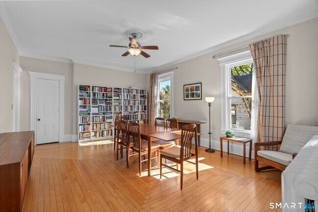 Building Photo - 139 Girard Ave
