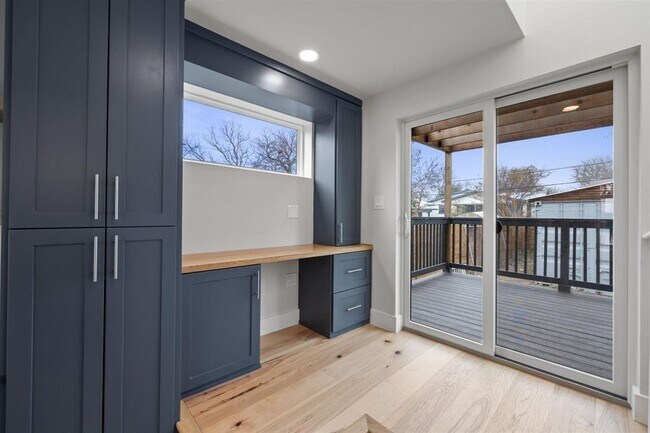 Building Photo - 1204 Georgian St