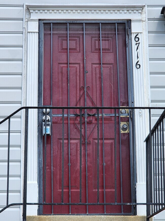 Front Door - 6716 Milltown Ct