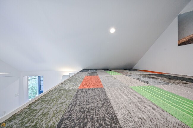 Building Photo - 1146 Oakdale Rd NE