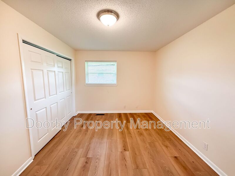 Building Photo - 7490 Austin Dr