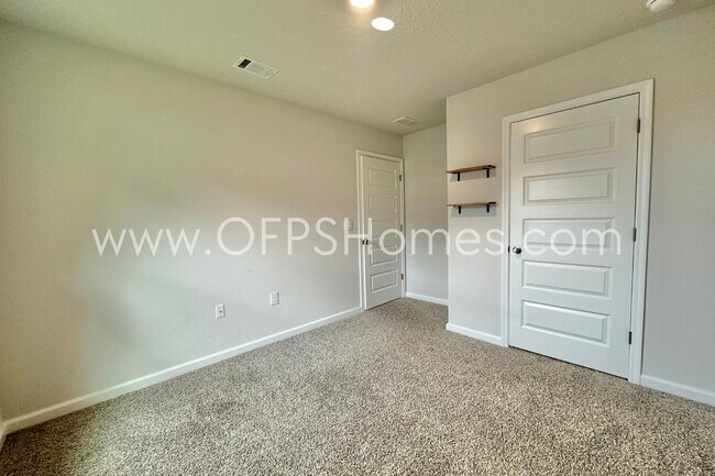 Building Photo - 2640 Saltgrass Wy