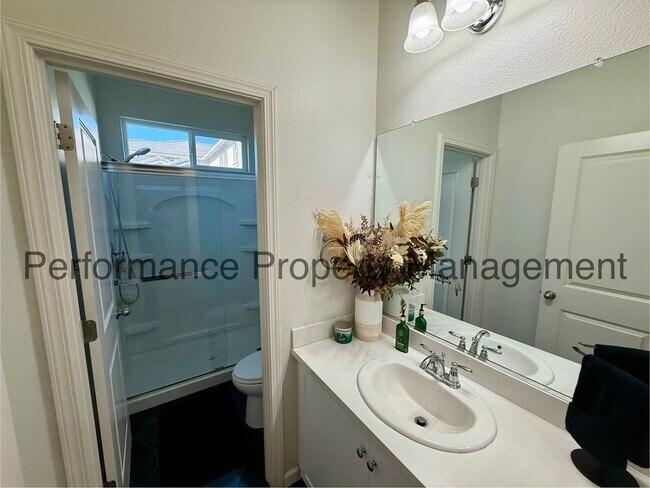 Building Photo - Gorgeous 5 Bed/3 Bath Rio Bravo Home w/ RBP & Security Deposit Alternative Option