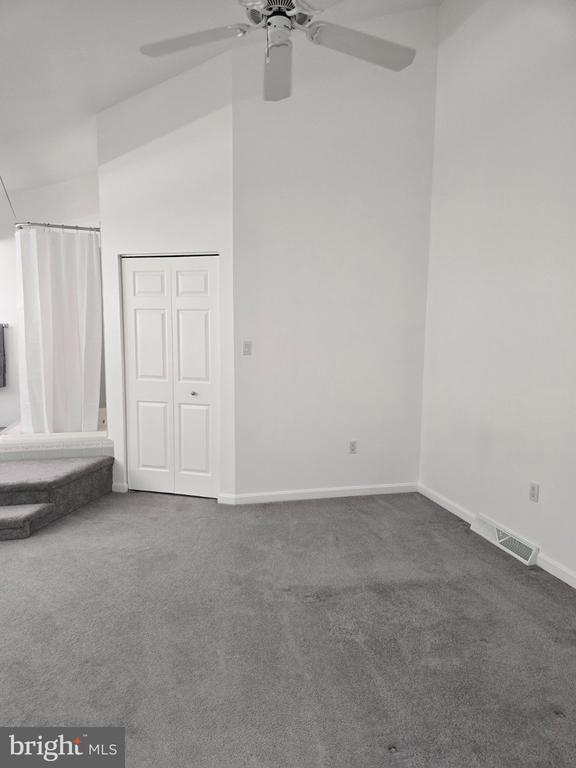 Building Photo - 306 Cherrington Dr