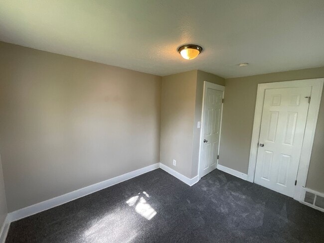 Building Photo - 21670 Ball Ave