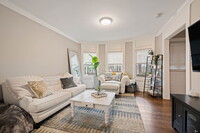Building Photo - 35 S Munroe Terrace