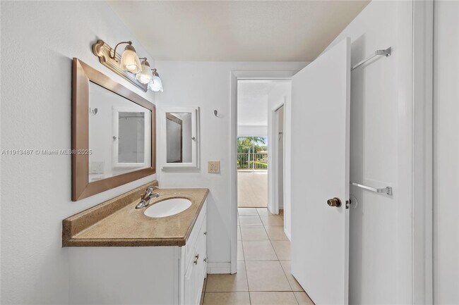 Building Photo - 7900 Camino Cir