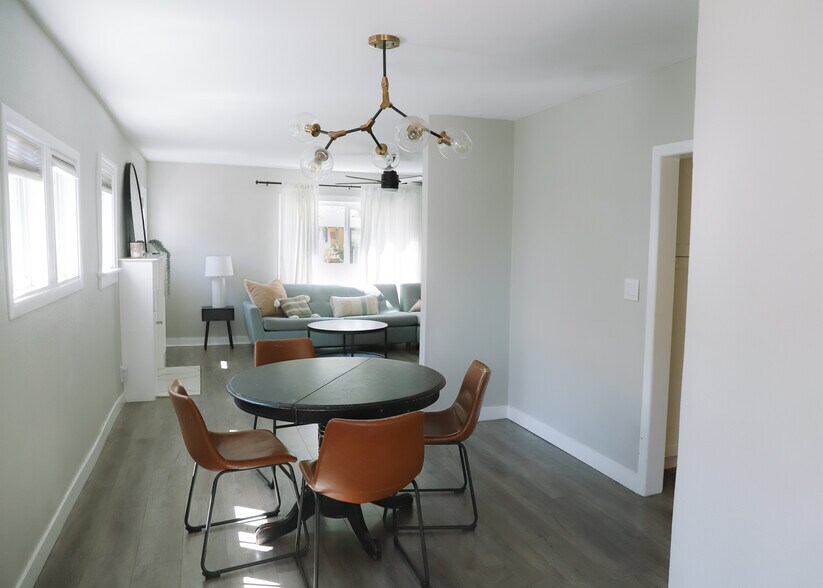 Building Photo - 1130 Wesley Ave