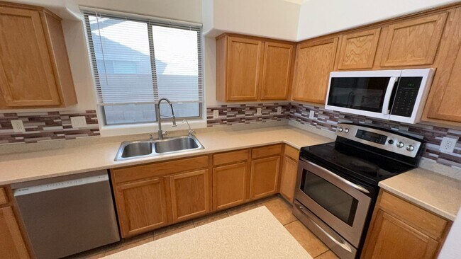 Building Photo - Prime Power Ranch Retreat: 4BR/2.5BA Oasis with Private Pool, Vaulted Ceilings & Backyard Bliss!