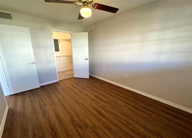 Building Photo - 11720 Park Blvd