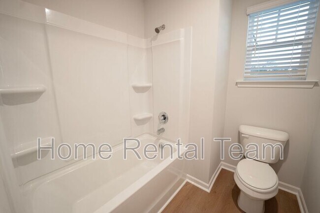 Building Photo - 46 Blues Dr