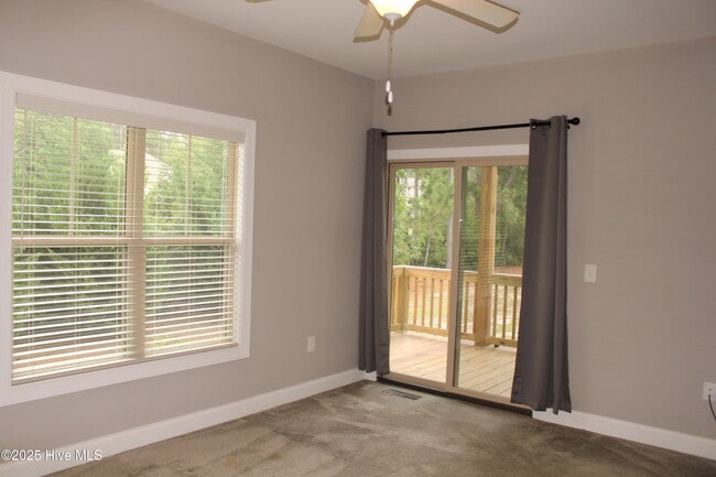 Building Photo - 16 Cypress Cir