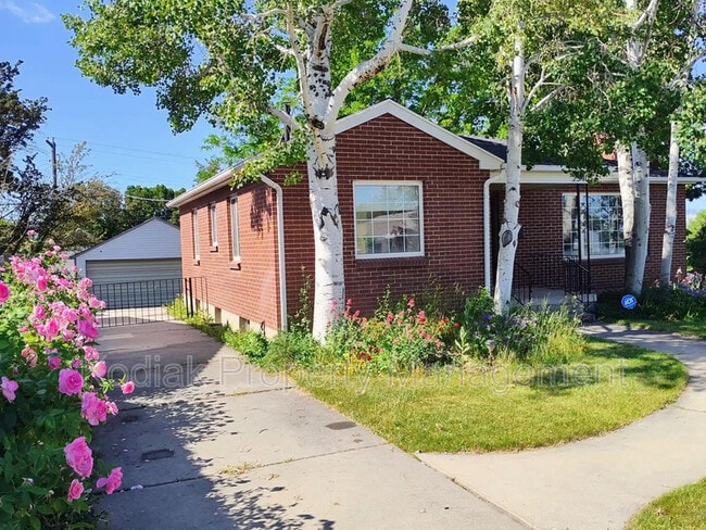 Primary Photo - 2540 E 1700 S