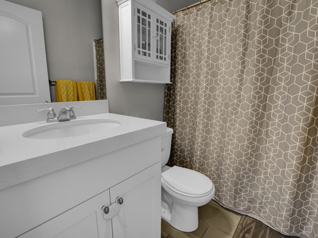 Building Photo - Condo in Saratoga Springs Available July 20th