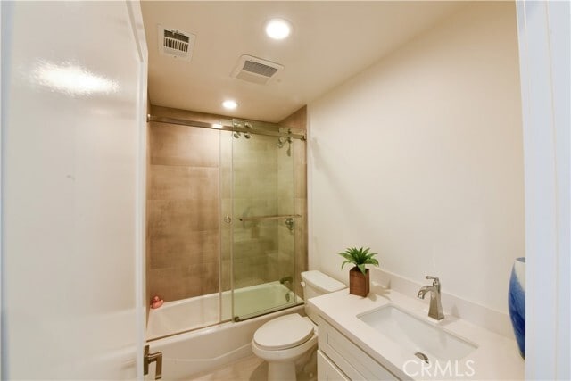 Building Photo - 15810 Villas Ln