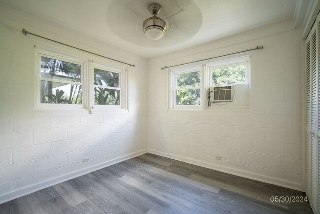 Building Photo - 2bd / 1ba / 1 assigned parking Condo in Co...