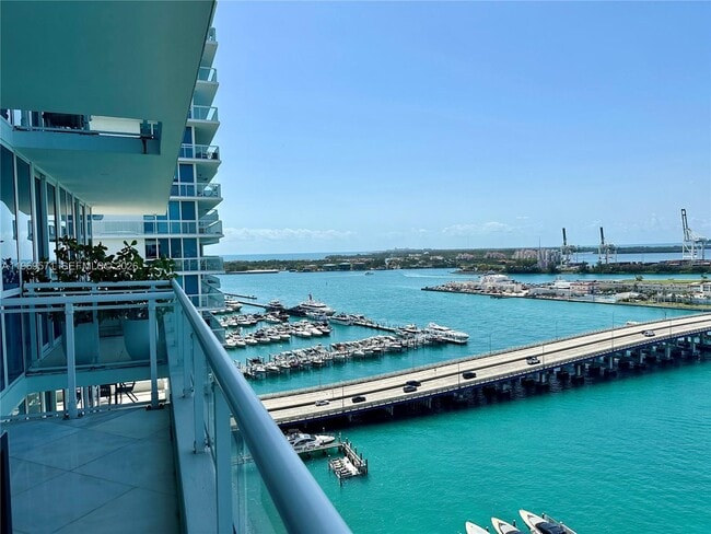 Building Photo - 540 West Ave