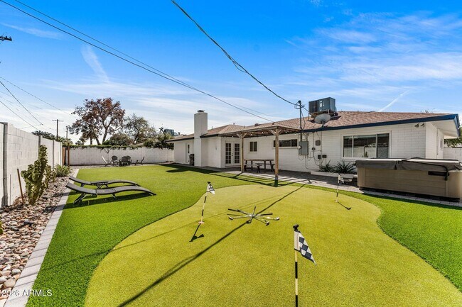 Building Photo - 8302 E Windsor Ave