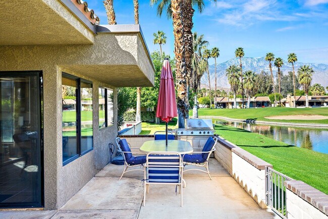 Building Photo - Spacious Two Bedroom Condo in Gated Commun...
