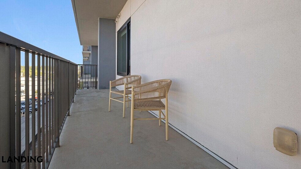Building Photo - 1414 Wood Hollow Dr