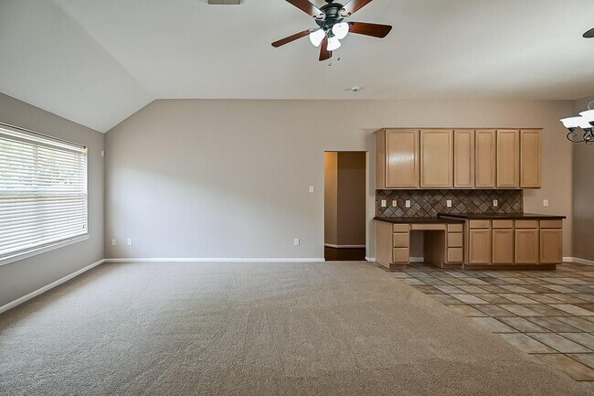 Building Photo - 11119 Fairway Dr