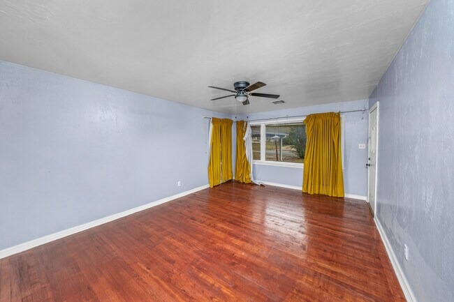 Building Photo - 1416 NW 23rd St