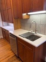 Building Photo - 509 W 22nd St