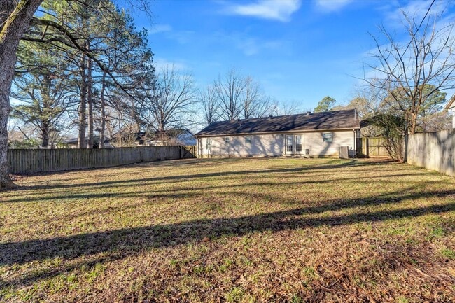 Building Photo - 4 Bed / 2 Bath Home – Jonesboro School District