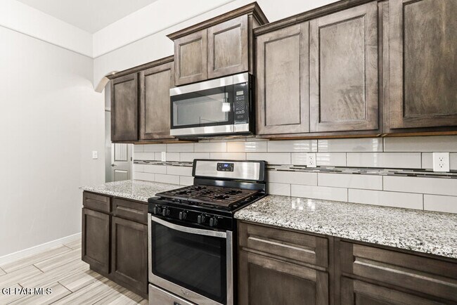 Building Photo - 14824 Harry Flournoy Ave