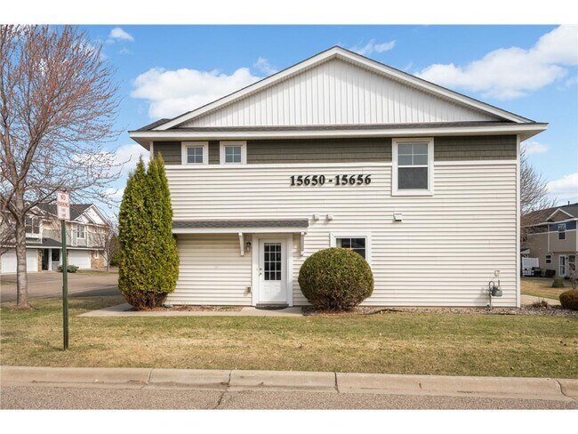 Building Photo - 15650 60th Ave N