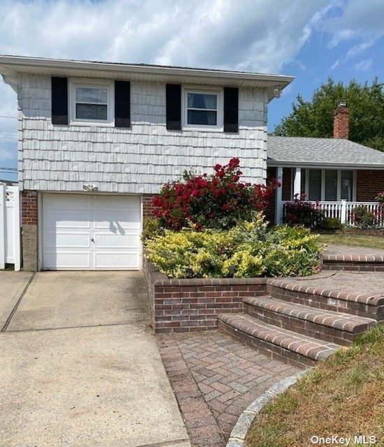 Building Photo - 42 Willets Dr
