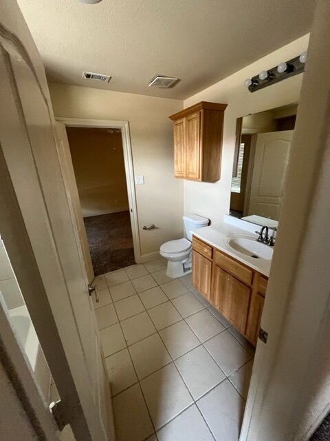 Building Photo - 201 Seva Ct
