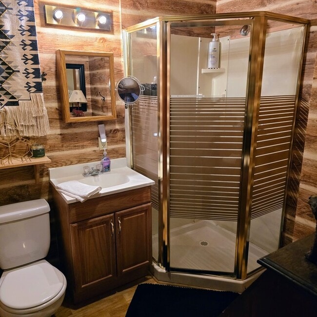 Building Photo - Mountain Retreat in Boulder Bay
