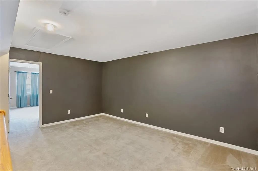 Building Photo - Room in Townhome on Stratfield Pl Cir