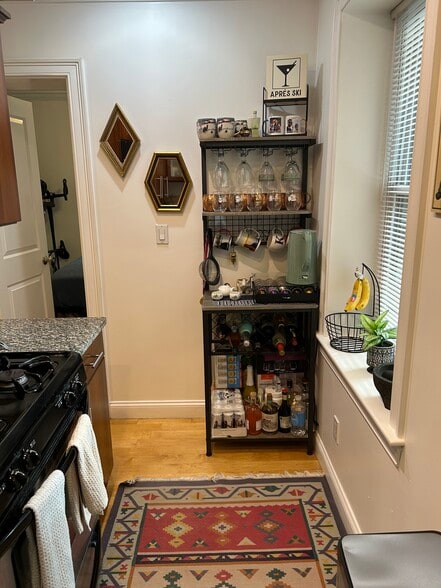 Building Photo - 10 Sheafe St