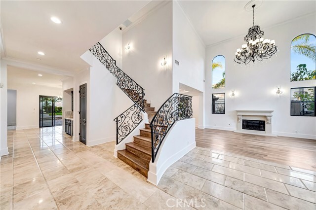 Building Photo - 4165 Elm View