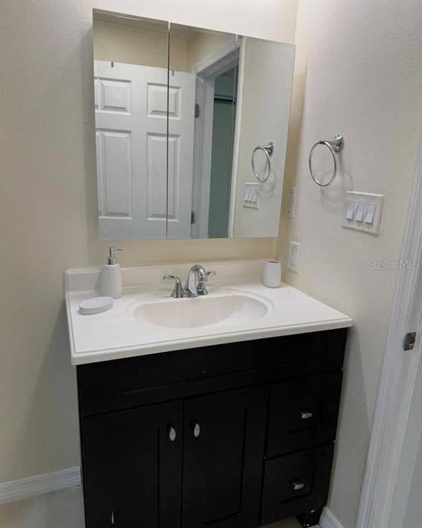 Building Photo - 1712 12th Ave W