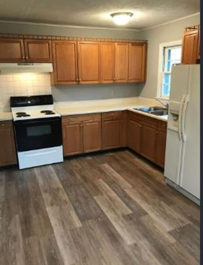 Building Photo - 357 Peach Tree Rd. (Z1)-