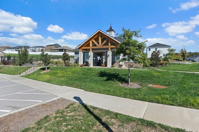 Building Photo - 1028 Holland Ridge Wy