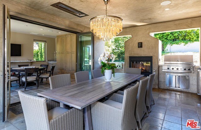 Building Photo - 1209 Via Aracena