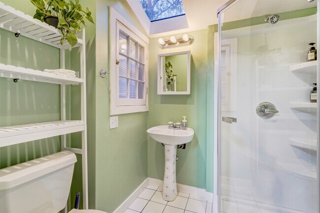 Building Photo - 9415 Ute Rd