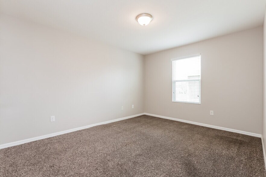 Building Photo - 10220 Newminster Loop