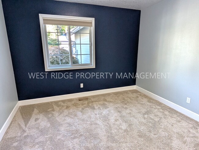 Building Photo - 5530 SW Coronado St