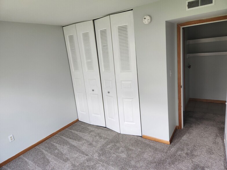 Building Photo - 203 Governors Park Rd