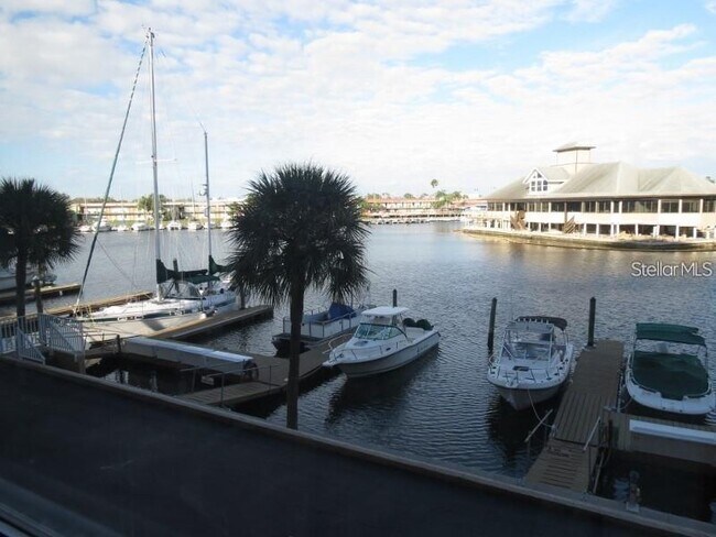 Building Photo - 4939 Floramar Terrace