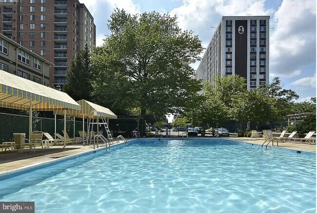 Building Photo - 11801 Rockville Pike