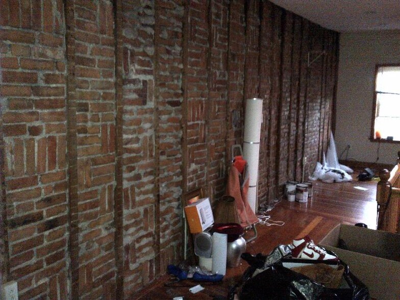 Images are representative samples of the advertised unit. Actual units shown during tours may differ - 31 Delle Ave