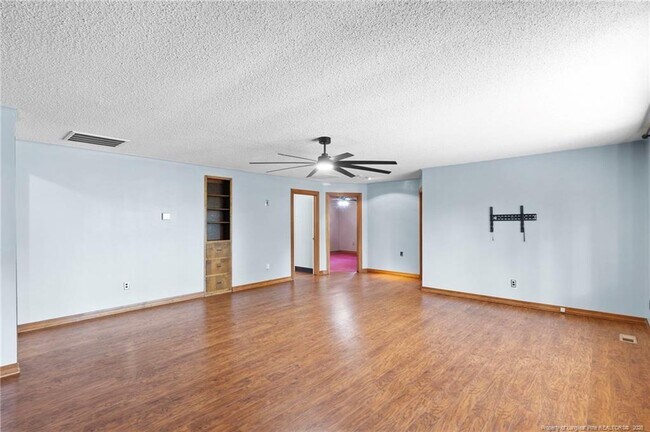 Building Photo - 3450 Cornell Dr
