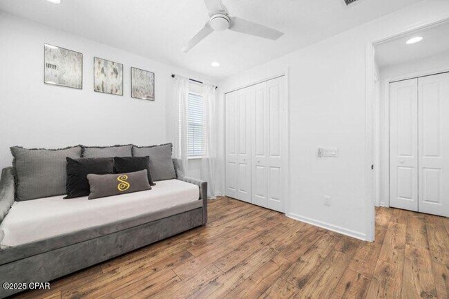 Building Photo - 8676 Coral Reef Wy